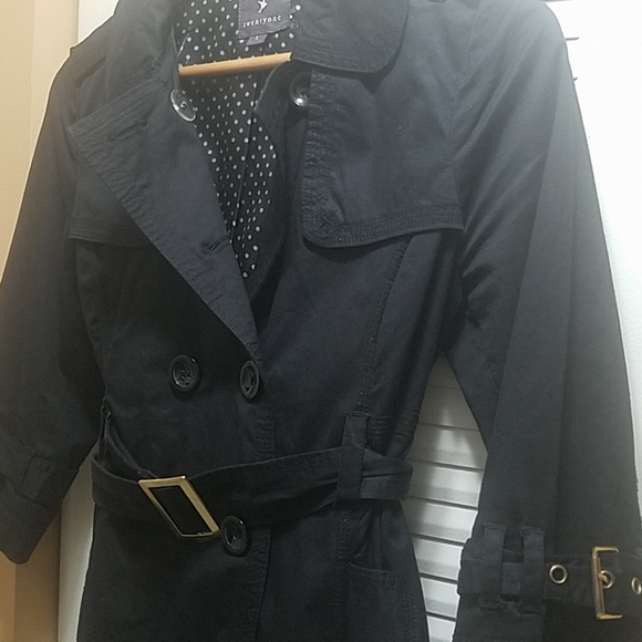 Black Trench Coat - Picture 3 of 4